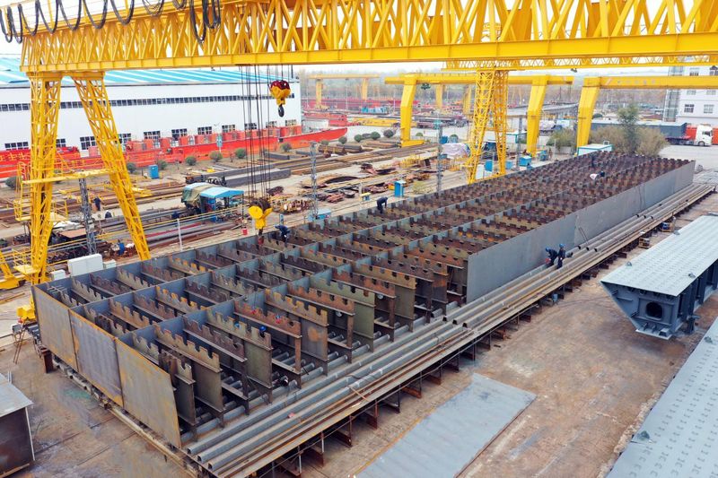自信自強(qiáng)勇毅前行大方重裝多個鋼橋項目迎來重大生產(chǎn)節(jié)點